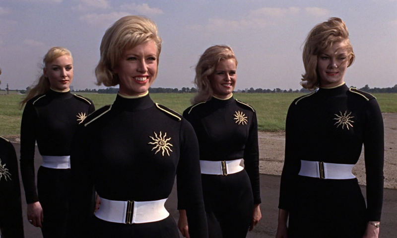 Illustration for article titled 15 Worst Fashion Disasters from James Bond Movies
